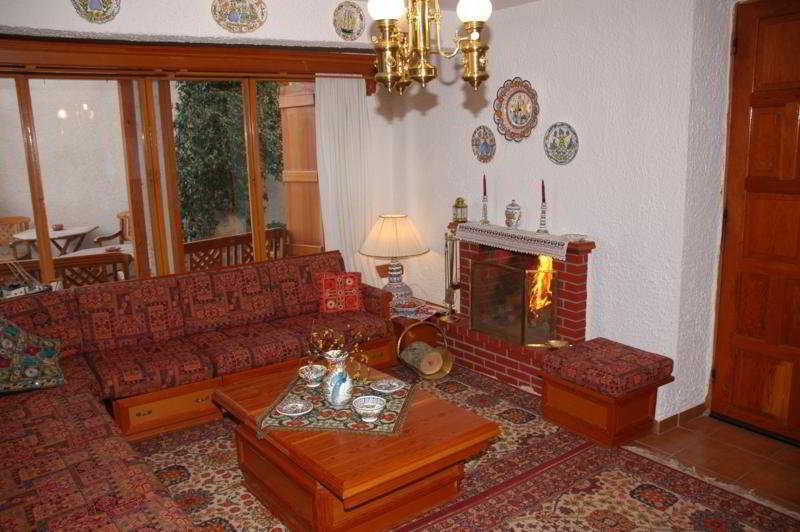 Guesthouse Papanikolaou Litóchoron Esterno foto